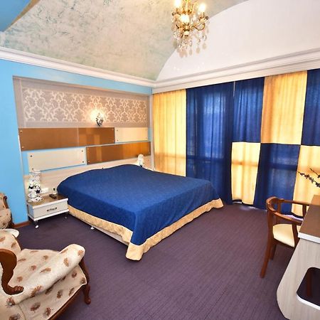 Hotel Chao Batumi Bagian luar foto